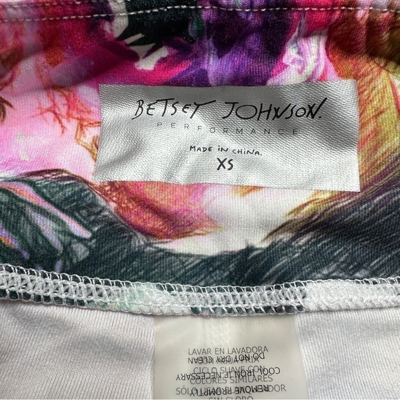 Betsey Johnson Performance floral leggings cropped XS - Picture 5 of 5